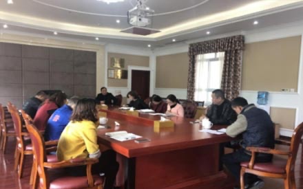 查找自身不足  促進(jìn)團(tuán)隊(duì)協(xié)作——森普公司中層干部的民主生活會(huì)